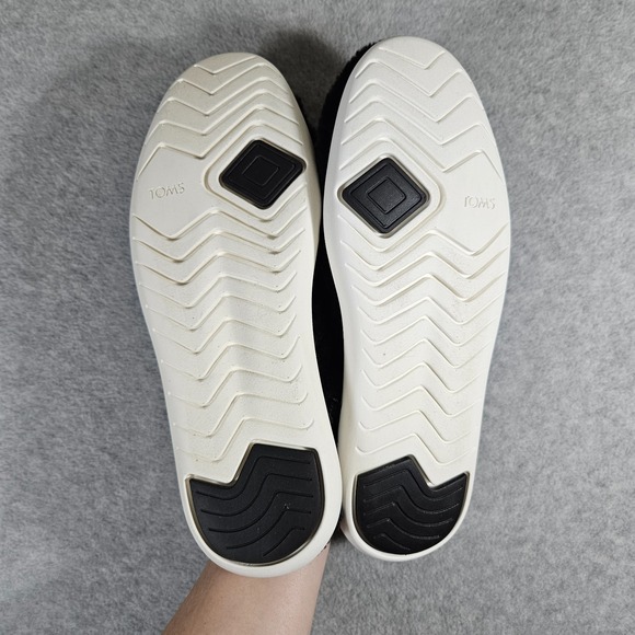 NWOB TOMS Women's Black Mujer Alpargata Mallow Fuzzy Mule Slippers Sz 9 - Picture 6 of 7